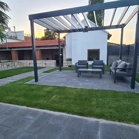 ヴィラ Olea Zmijavci