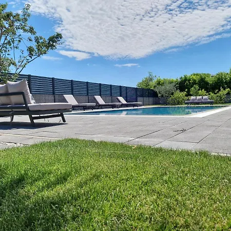 Olea ヴィラ Zmijavci