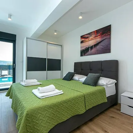 Olea ヴィラ Zmijavci